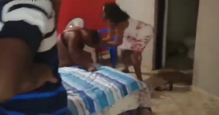 Younger sister caught her senior sister in the hotel with her husband