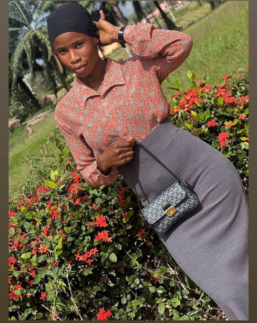 High school student le@ked