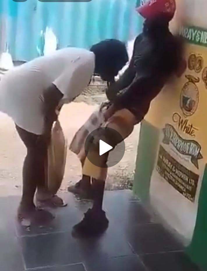 Drunk Mzansi High School Girl Giving Forma Classmate Blow Job In Public