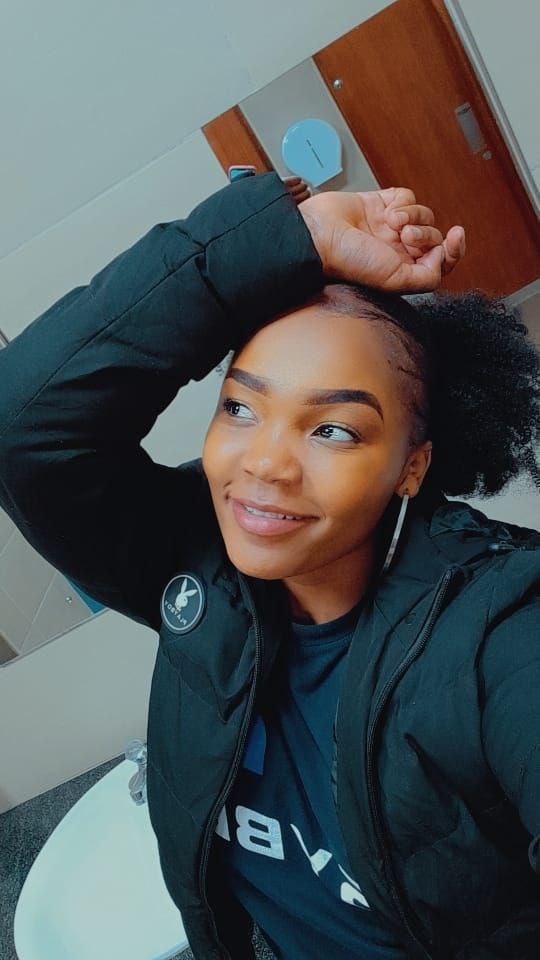 I watched the 16yrs old boy video who f∆ck€d her teacher, immediately I became so freaky wet and horny