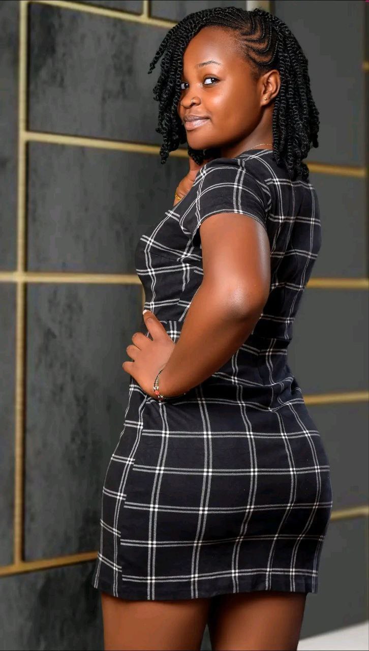 Sharon showing us her skills on camera 🤳