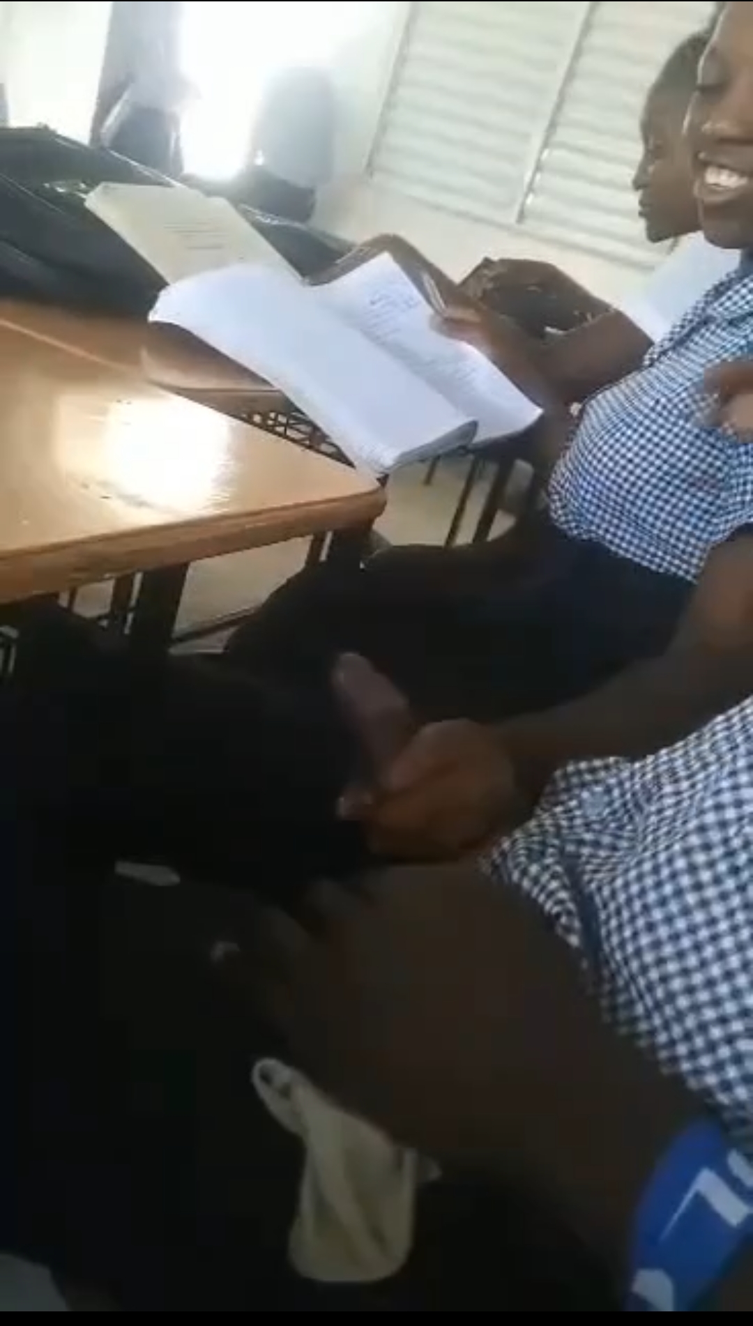 Look at what a female senior prefect did to his male classmate while Lectures was going on